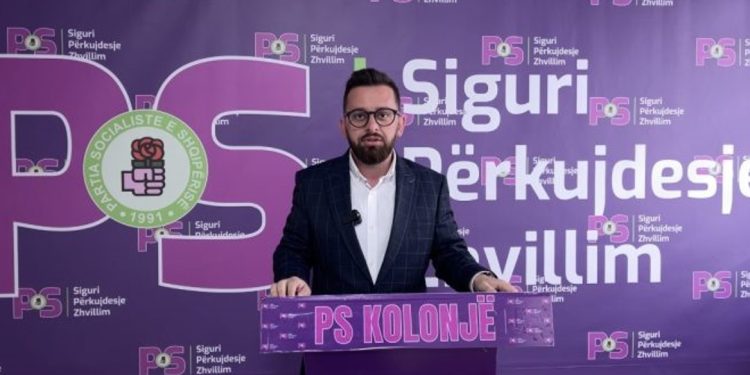 Erion Isai zyrtarizon kandidatët bashkiakë, ekipi i PS kryesohet nga artistja e madhe…