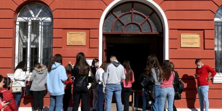 Abonetë FALAS për studentët/ Lajm i mirë nga Bashkia e Tiranës: Do të jenë të hapura të gjitha…