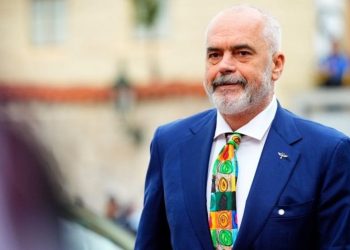Edi Rama vizitë dy ditorë në Greqi, kryeministri shqiptar pritet të hapë në Athinë një…