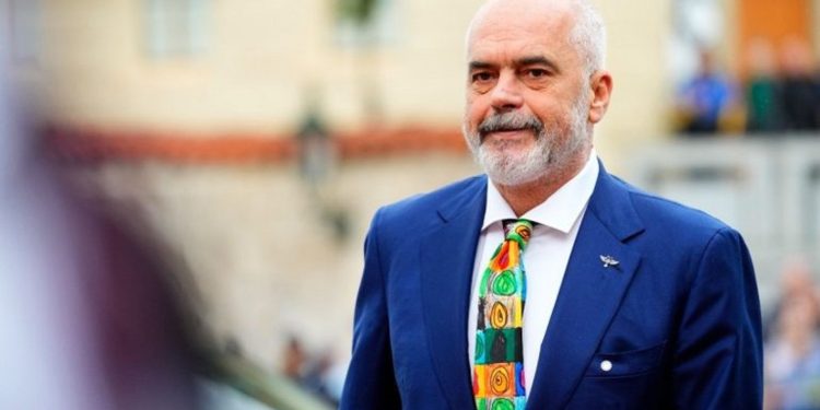 Edi Rama vizitë dy ditorë në Greqi, kryeministri shqiptar pritet të hapë në Athinë një…