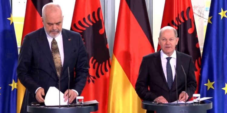 Kancelari Gjerman, Scholz jep LAJMIN E MADH në krah të Ramës: Në Tiranë do të mbahet…