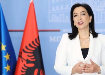 Për Bajram, Kushi ndan lajmin e mirë: Pagat do i rriten që këtë muaj, ja kush përfiton…
