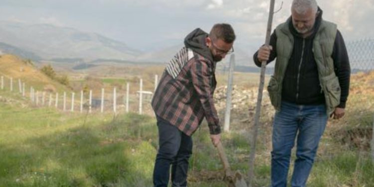 Respekte/ Kryebashkiaku socialist bëhet bashkë me kreun e PD: I premtova se pas 14 majit…