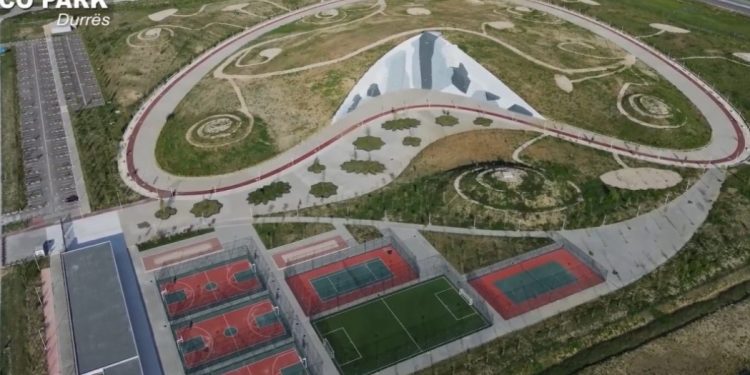 Rama që në mëngjes publikon pamjet: Ky është parku më i madh i ndërtuar në qytetin…
