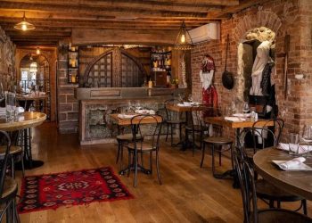 Restoranti me gatime shqiptare bën “namin” në Amerikë! Nga 27 mijë konkurrentë, shpallet…