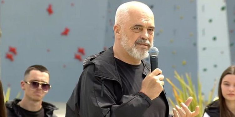 “Janë zorrë qorre të Shqipërisë”/ Rama tallet keq: Berisha non grata, “Like Floriri” mos…