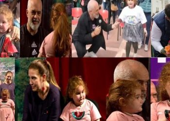 Kush është Aleksia, vogëlushja që Edi Rama e pati pranë në çdo takim në…