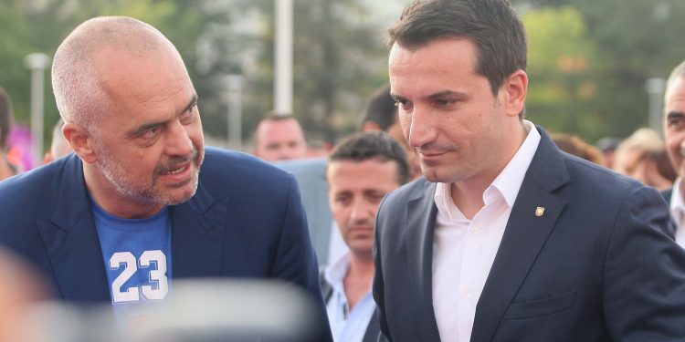 Kryebashkiaku Erion Veliaj jep lajmin e mirë për artistët: Rikthejmë në Tiranë…