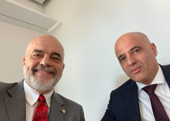 Rama “thumbon” BE me batutën epike/ “Isha me flokë, kur më thanë…