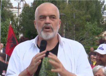 Rama “tallet” me demokratët: Më 14 maj mos dilni nga shtëpia! Paralajmëron se…