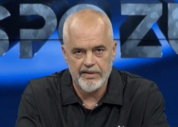 “Të nderuar teleshikues mirëmbrëma! Sot do të ekspozohem,” Rama i zë karrigen gazetarit të njohur…