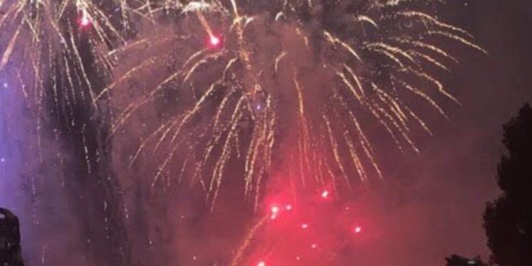 Kandidati i PS-së nis festën e fitores dhe hedh fishekzjarre në këtë bashki të rëndësishme…