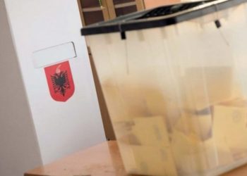 Numërohen 3 kutitë e para në Memaliaj, rezultat i ngushtë, ja kush kryeson…