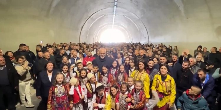 Hapet tuneli i 7-të/ Rama jep lajmin e bukur, shkurtohet me 1 orë distanca mes Tiranës dhe…