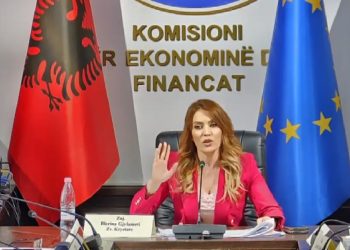 Refuzuan “kërkesën” e Ramës/ PS e PD bashkojnë votat, ja sa shkon rroga e re e deputetit dhe ministrave…