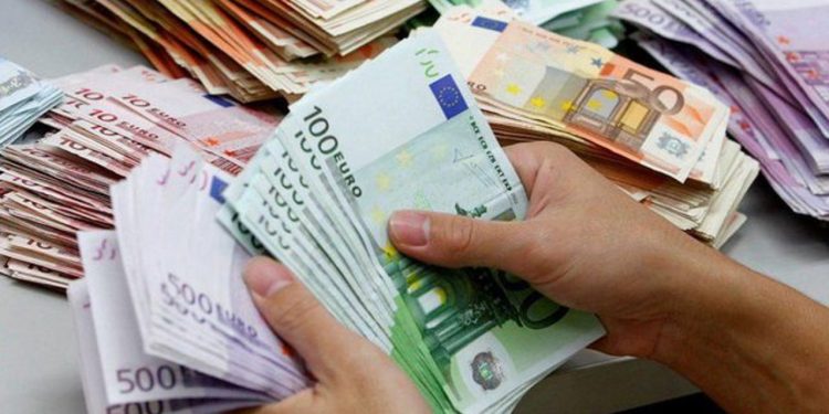 Rënia “drastike” e Euros/ Ky është LAJM I MIRË për Qeverinë Shqiptare! Eksperti na tregon përfitimet…