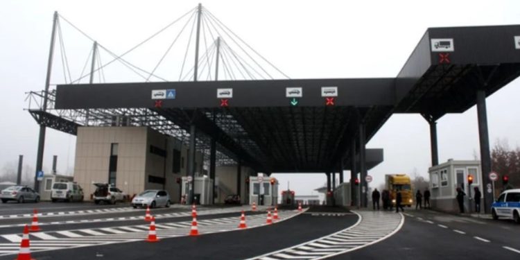 Kjo nuk pritej! Kosova i jep “goditjen e fortë” Serbisë pas rrëmbimit të 3 policëve, bllokon…