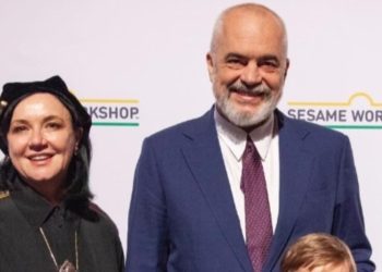 Sot dita e parë e muajit, kryeministri Edi Rama e nis ditën me një mesazh të bukur…