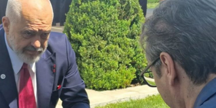 Tensionet Serbi-Kosovë/ Rama takim “kokë më kokë” me Vuçiç, çfarë pritet të sjellë…