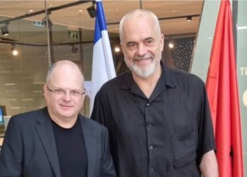 “Takova liderin e kompanisë më të madhe”/ Çfarë konfirmoi Edi Rama gjatë vizitës në…