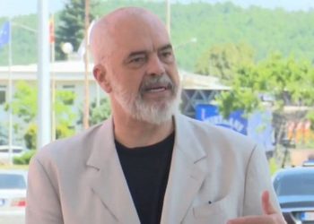 “Zhbëhet” kufiri mes Shqipërisë dhe shtetit fqinj, Rama: Nuk duhet të presim BE për…