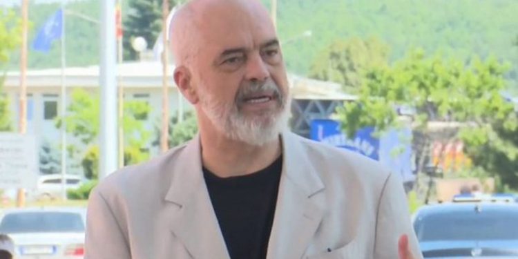 “Zhbëhet” kufiri mes Shqipërisë dhe shtetit fqinj, Rama: Nuk duhet të presim BE për…