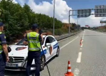 Policia apel shoferëve: “Mos fluturoni të arrini detin, familja ka nevojë për ty…