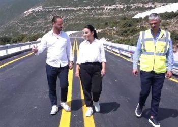 Balluku jep lajmin e bukur: Aksi Palasë-Dhërmi hapet brenda pak ditësh…