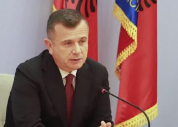 Balla nis punën si Ministër i Brendshëm/ Jep “ultimatumin” URGJENT: Duhet…