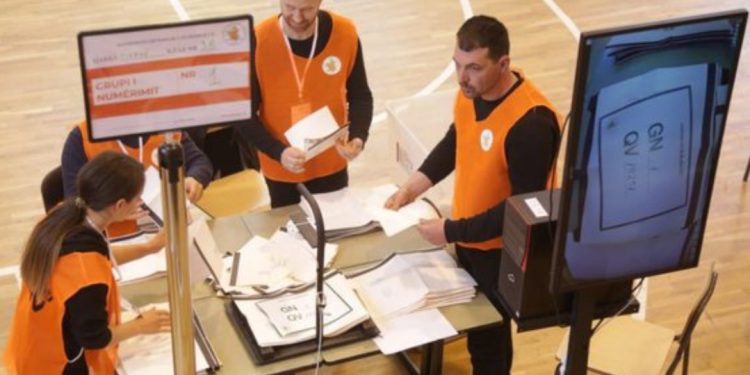 LAJM I FUNDIT – Numërohen 15 nga 45 kuti në Rrogozhinë, ja rezultati…