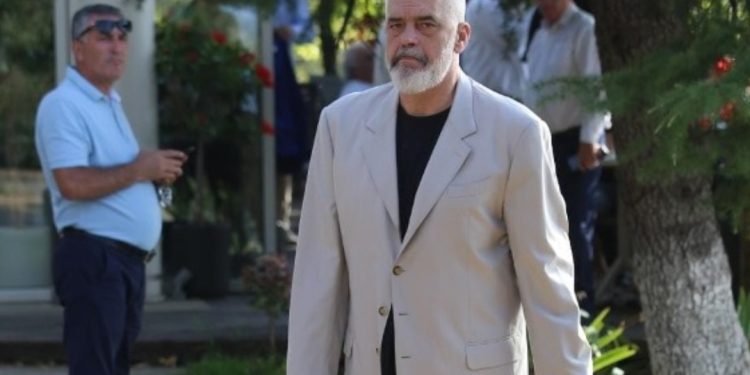 EMRAT/ Rama shkarkon të gjithë sekretariatin e PS, do zgjidhen në…