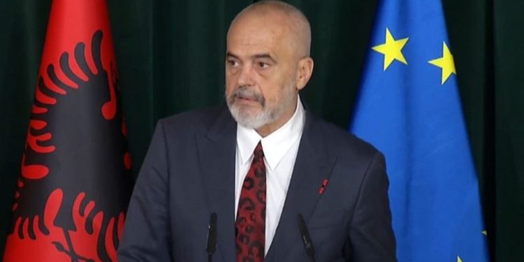 Kurti i vendosi kusht, Rama para se të niset drejt Kosovës bën lëvizjen e bujshme: Firmosëm…