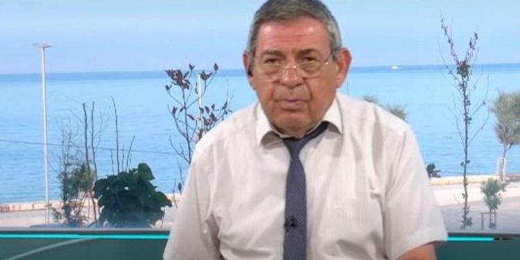 “Ç’është ky mallkim i madh”/ Telefonuesja e thotë troç: Sali Berisha përse nuk ik?! Nuk u ngop…