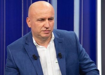 Mero Baze: Edi Rama, më i miri që ka pasur Shqipëria në 100 vite, por ka një problem…