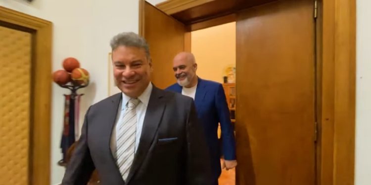 Kush e ka radhën?! Escobar paralajmëron ‘Non Grata’ të reja për korrupsion: Të…