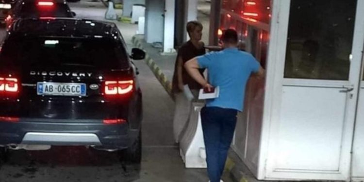 Meta dhe Kryemadhi ndërpresin me urgjencë pushimet luksoze në Greqi, kush është arsyeja…