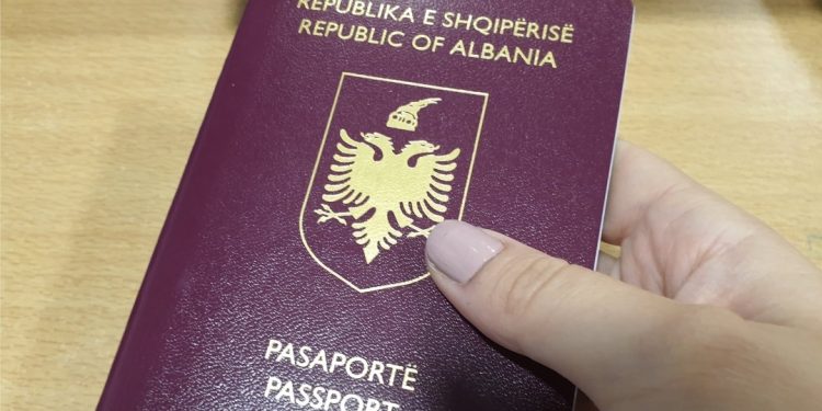Nga sot Pasaportat dhe karta ID do të prodhohen nga shteti! Çfarë do të ndodhë me çmimin…