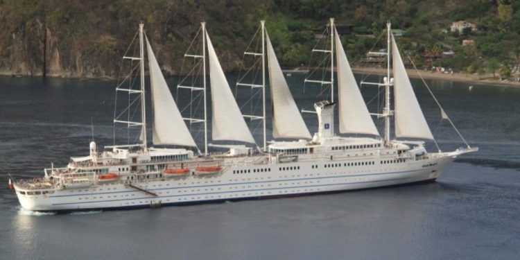 Mbërrin në Vlorë kroçeria me turistë nga Belgjika, Franca dhe Italia! Pasagjerët do të zbresin për…