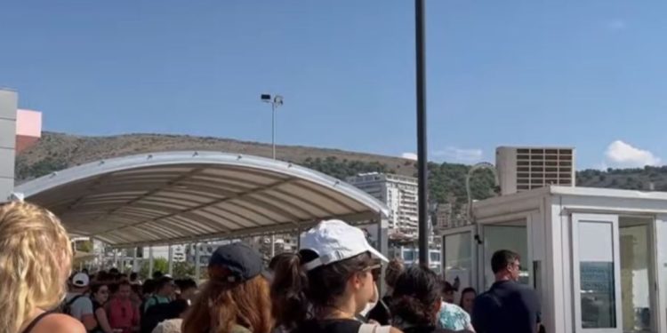 E paparë! Fluks në Portin e Sarandës: Rritje e madhe e numrit të…