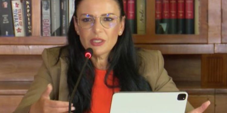 Balluku ka lajme të mira për Shqiptarët/ “Do të hapen 5 mijë vende të reja pune…