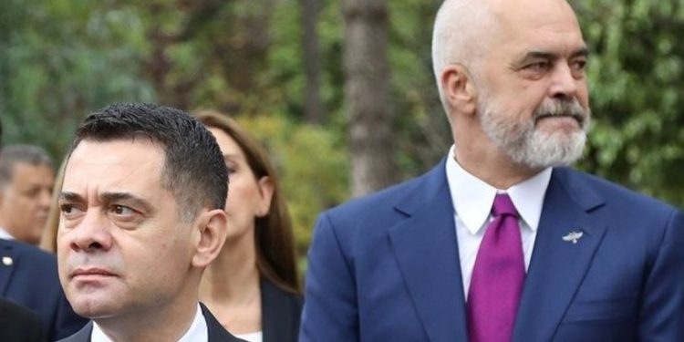 “Ne nuk ndërhyjmë”/ Rama përdor si “provë” Arben Ahmetajn: Sot është në kërkim sepse…