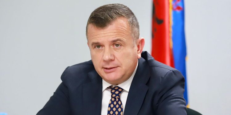 RENEA ekzekutoi 62-vjeçarin në Maliq, Reagon Balla: U kërcënohej jeta…
