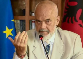 “Pasuri e çdo shqiptari”/ Rama lajm të shumëpritur për të moshuarit: Pensionet…