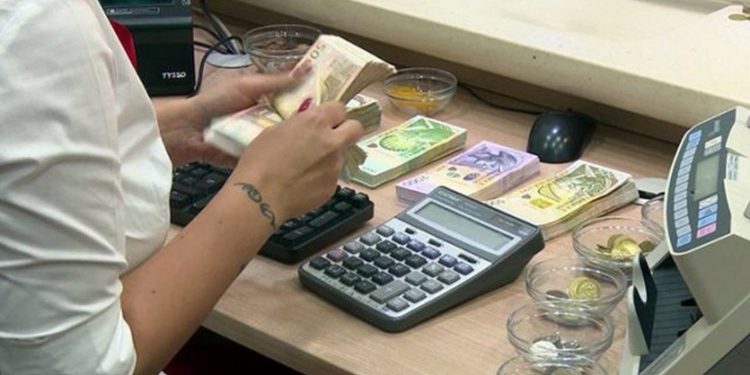 LAJM I FUNDIT – “Ringjallet” euro, arrin nivelin më të lartë pas dy muajve katastrofikë