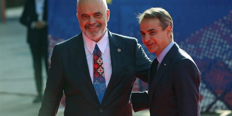 Rama u përjashtua/ Kush është mysafiri “surprizë” që merr pjesë sot në darkën e Mitsotakis në Greqi