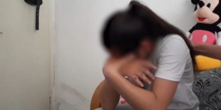 TMERR! 6-vjeçarja në Elbasan u përdhunua në shtëpinë e gjyshërve, nga…