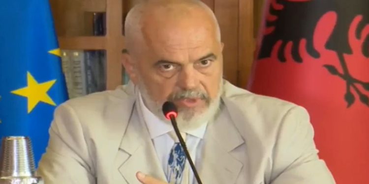 Pyetja që nervozoi Edi Ramën: Ju bëni sikur nuk kuptoni apo çfarë?! U bëmë si miting…