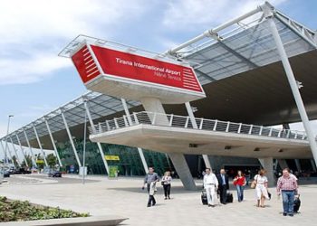 Nga sot deri më 10 SHTATOR, paraqituni 3 ORË PARA në aeroportin e Rinasit për…