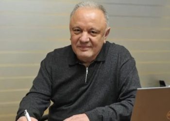 “Jua bëjmë rrogën sa të doni”/ Mjeku “shpërthen” keq: Shkoni në Gjermani të lani pampersat…