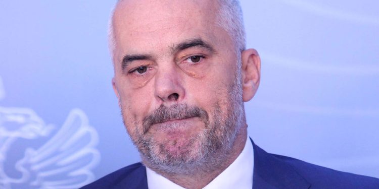 LAJM I FUNDIT – Rama konfirmon ndryshimet në qeveri: Propozimet për kabinetin e ri…